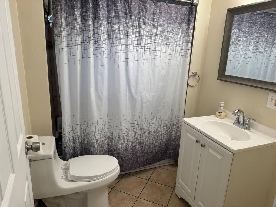 Comforting Getaway-Sleeps 6-Walk To Falls! Niagara Falls Kültér fotó