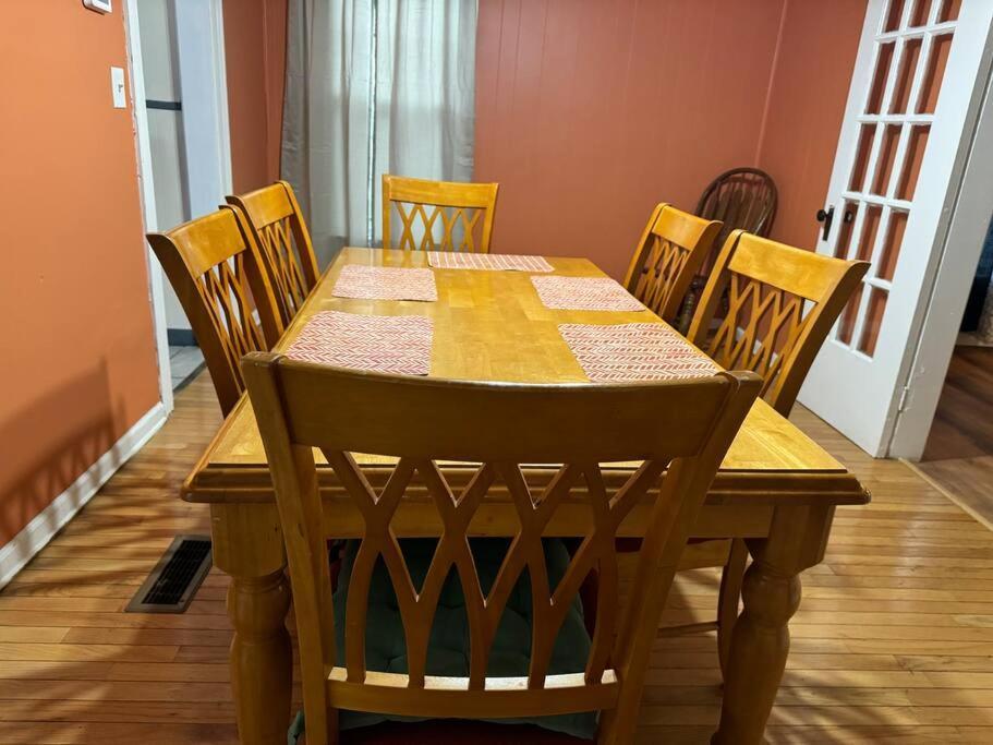 Comforting Getaway-Sleeps 6-Walk To Falls! Niagara Falls Kültér fotó